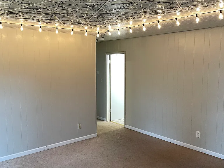 835 Bragaw St #5 — Photo 6