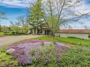 26752 N Owens Rd, Mundelein, IL 60060