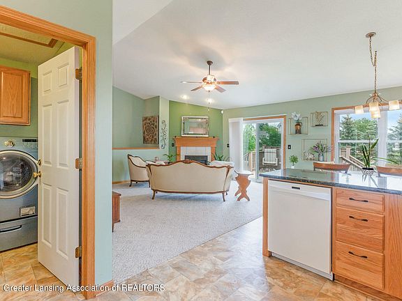5th image of 1570 Antler Cir