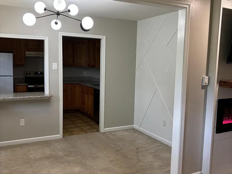 178 Elephant Rd #B13 — Photo 4