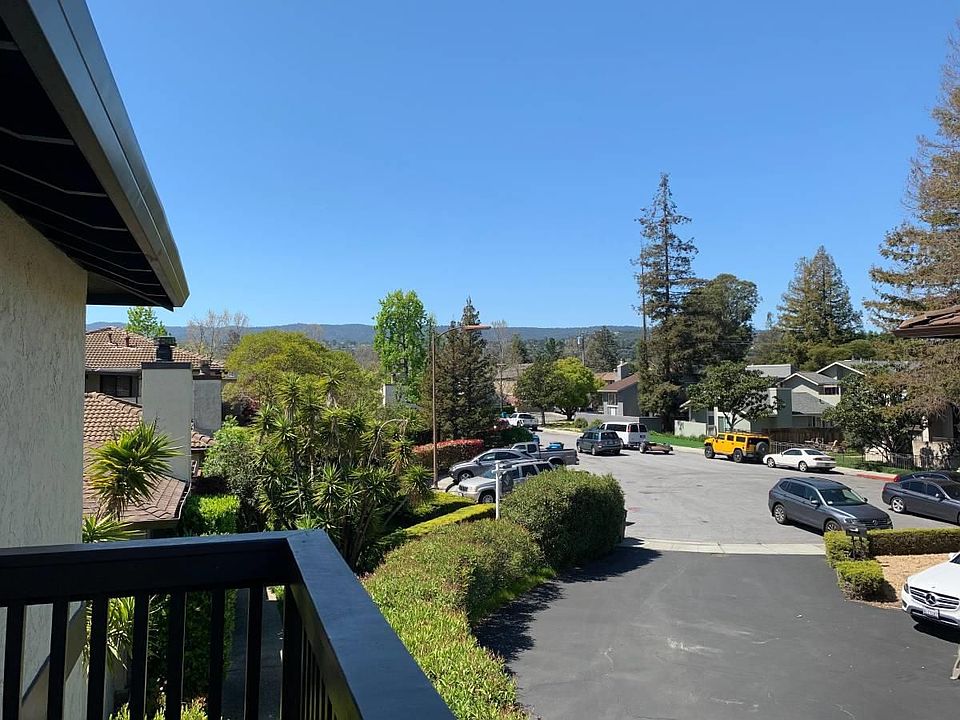 1st image of 20 Doris Ct