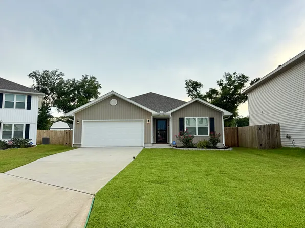 4331 White Cedar Ct, Pace, FL 32571