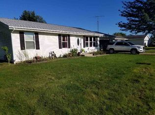 105 Sundance Trl, Capron, IL 61012