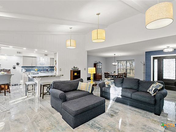 2nd image of 8292 Hartrick Bluff Rd