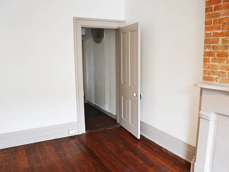 519 W McMicken Ave #4 — Photo 8