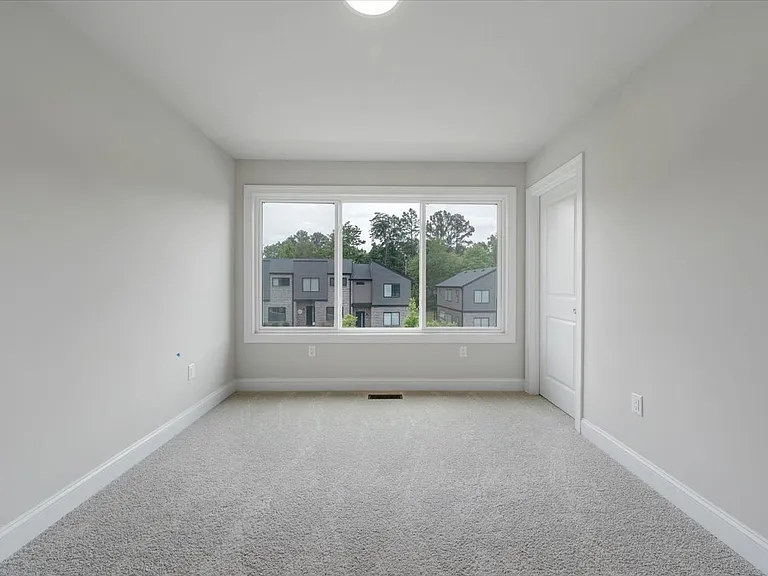 32 Shotman Rd — Photo 12