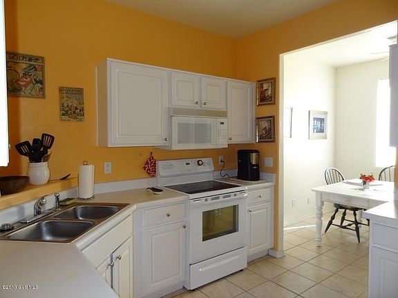 3rd image of 456 W Elkhorn Ct
