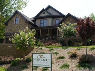 121 Winding Forest Dr, Troutman, NC 28166
