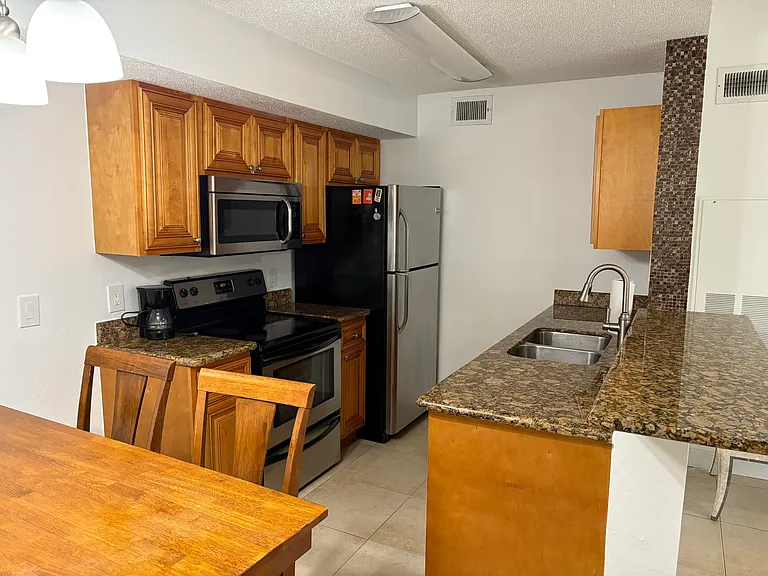 Kitchen/dining area