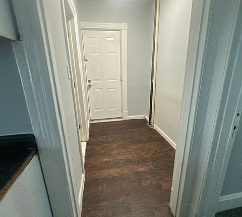 3rd image of 314-316 Capen St #2