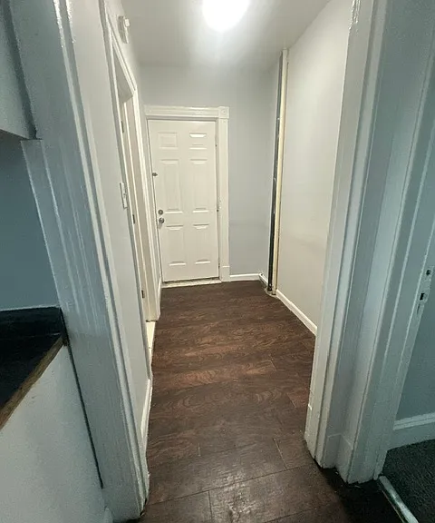 314-316 Capen St #2 — Photo 3