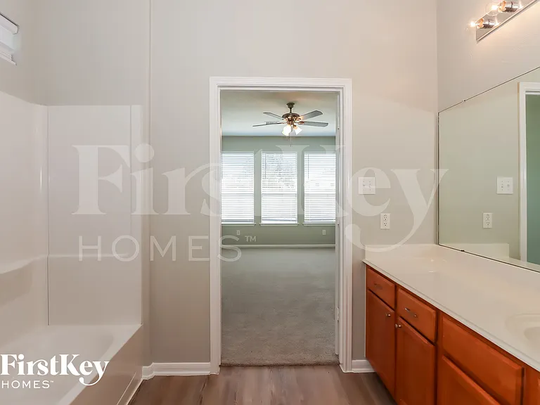 11319 Sandermeyer Dr — Photo 11