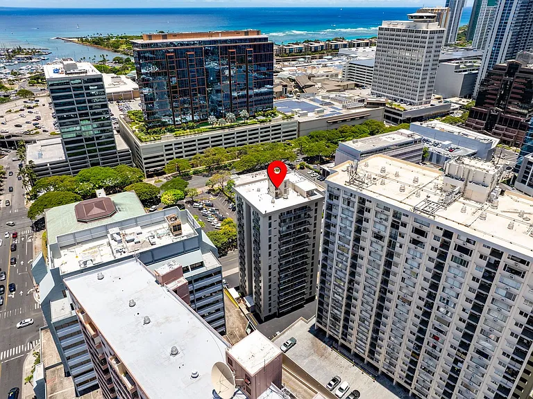 731 Amana St #703 — Photo 43