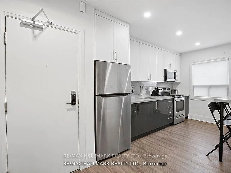 595 Saint Clair Ave W #12 — Photo 8