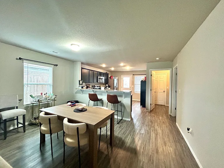 1324 S Morningside Dr — Photo 18