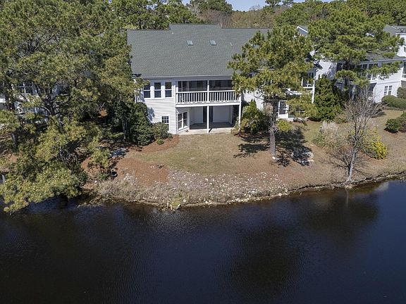 3rd image of 3127 Lakeside Commons Dr SE #36