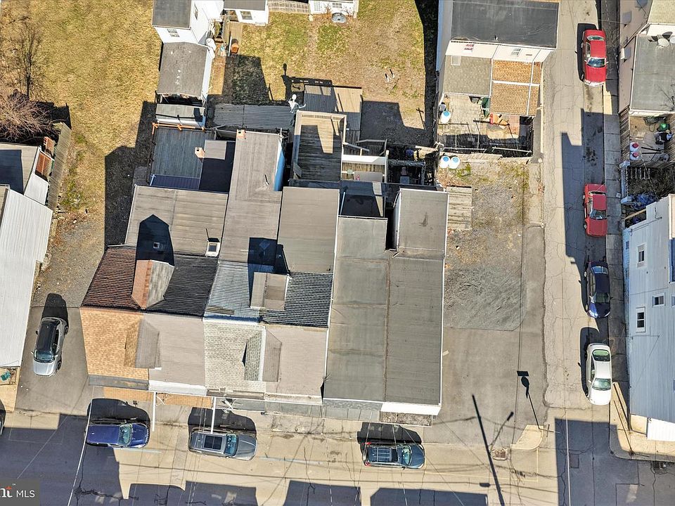 2nd image of 0 W Spruce St