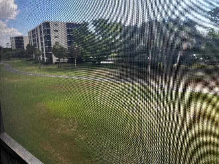 800 Cove Cay Dr #3F — Photo 14