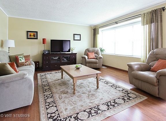 3rd image of 434 Abbington Pl