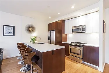 Sold by Avenue Sotheby's International Realty