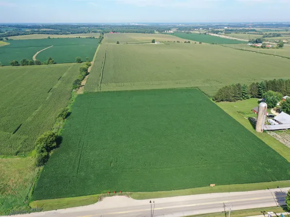 S Highway 140, Clinton, WI 53525