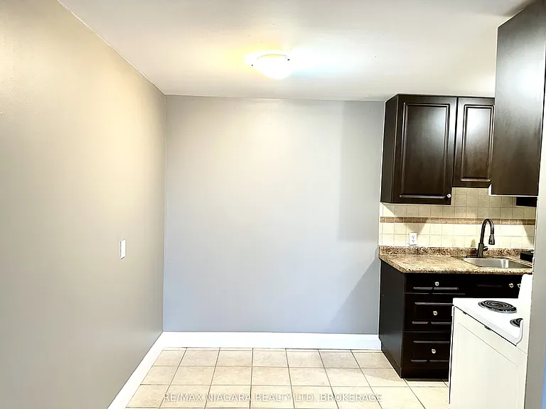 7 Riverview Blvd #205 — Photo 22
