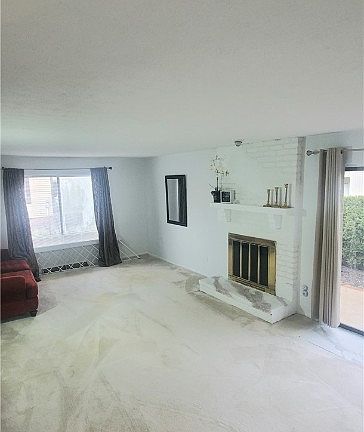 4th image of 32533 Jefferson Dr #17