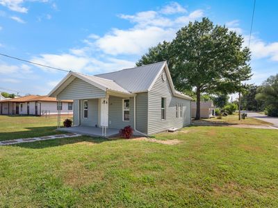 128 S Barker Avenue, Bolivar, MO, 65613