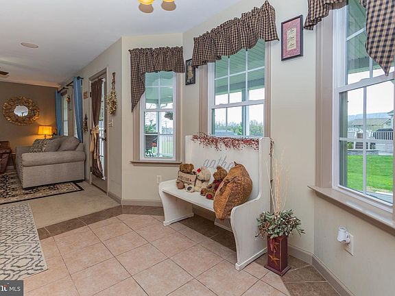 5th image of 157 Granny Smith Ln