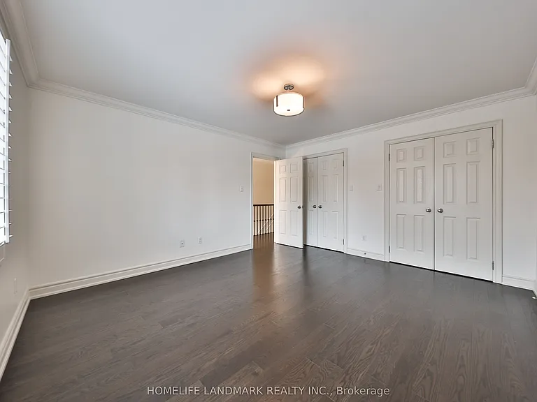 112 Kingsway Cres — Photo 18