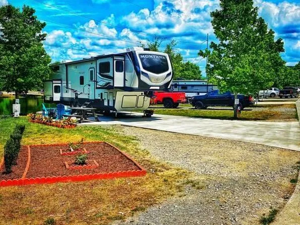 1 Loving Rd #256, Morganton, GA 30560