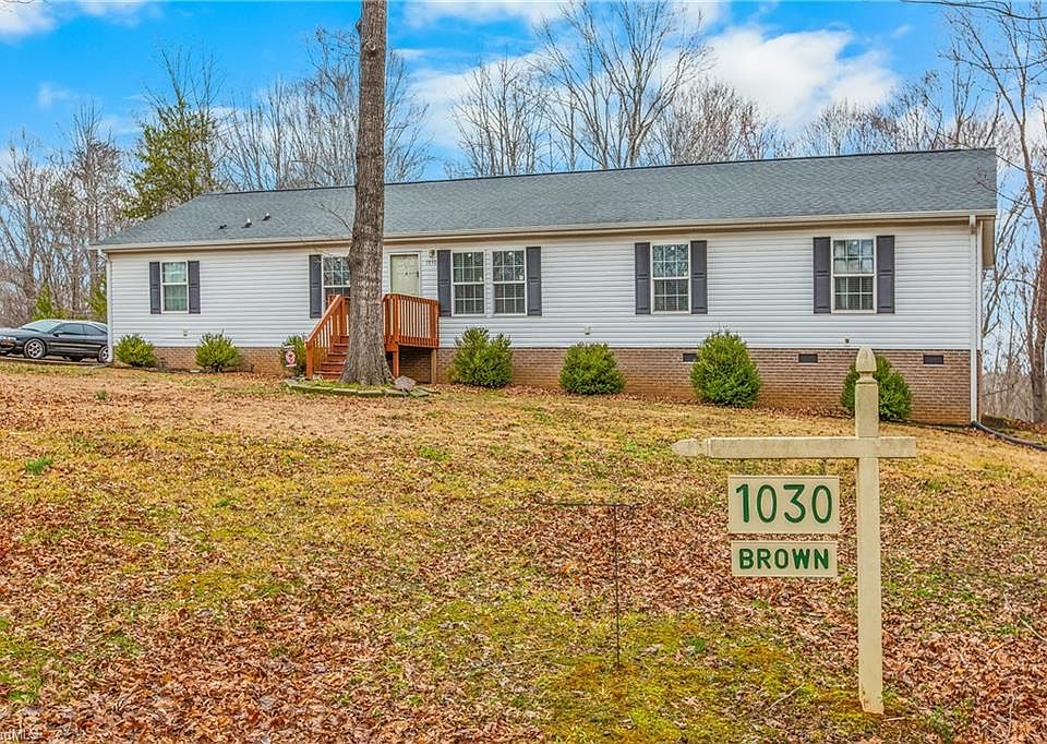 1st image of 1030 Endeavour Ln