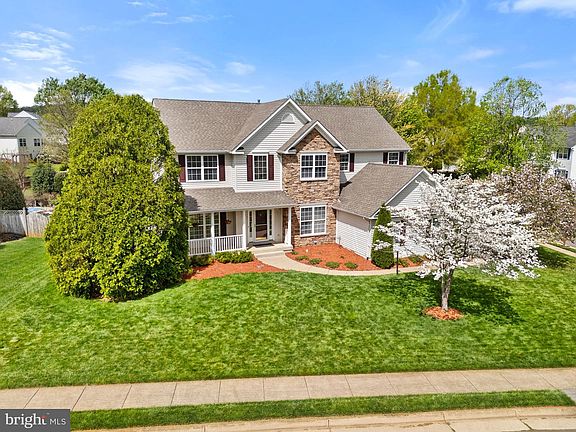 5th image of 700 Lancrel Rd
