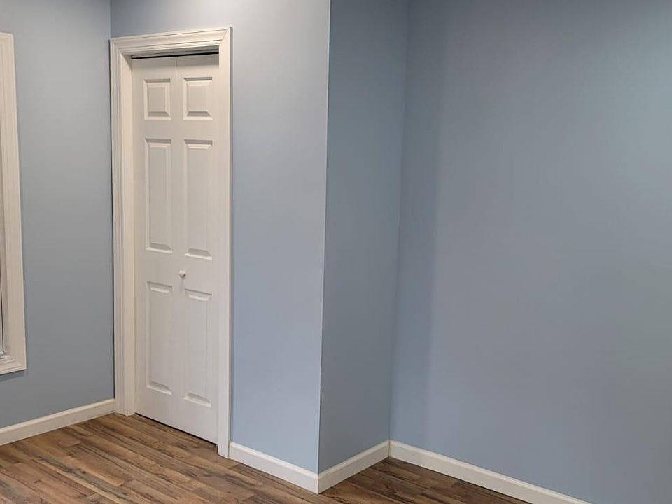 2nd image of 66 Heusden St Floor 2