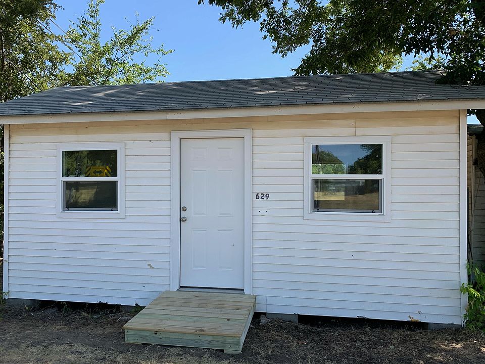 1st image of 629 E Blackjack St