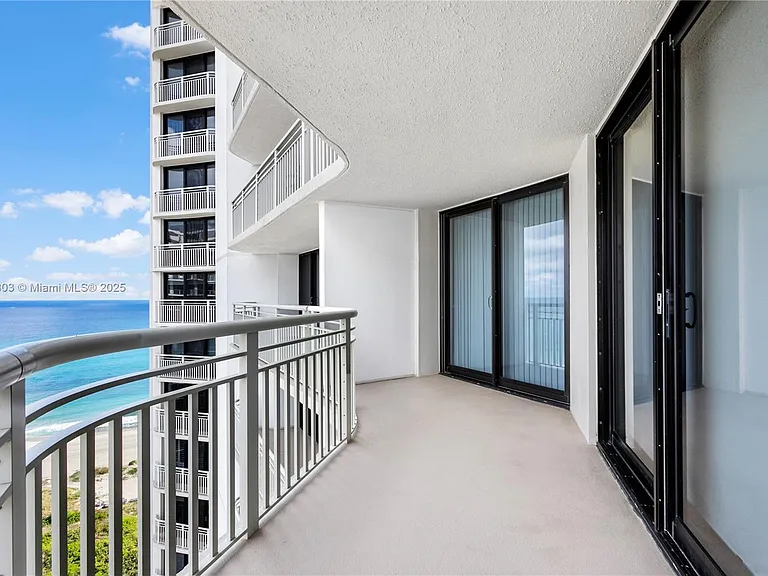 3000 N Ocean Dr #20A — Photo 24