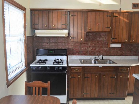 4th image of 5523 Homerlee Ave