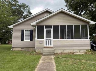 420 4th St, Inman, SC 29349