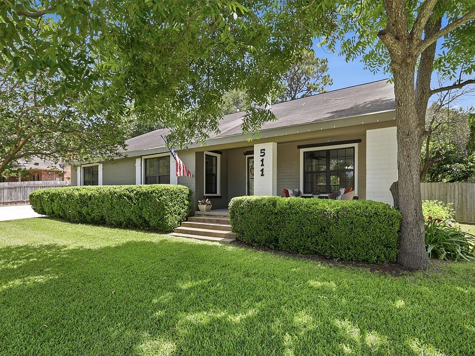 1st image of 511 W Valverde St