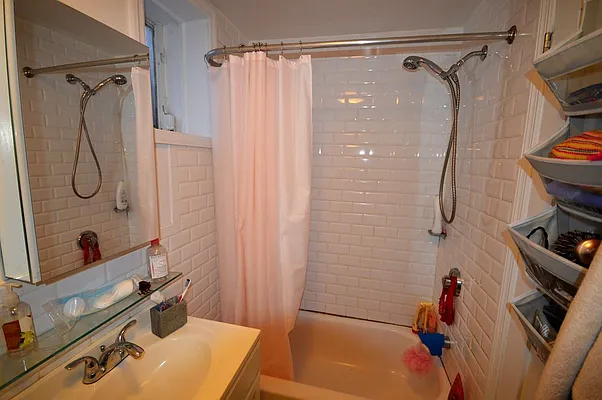 Rented by Universal Realty Group | media 33