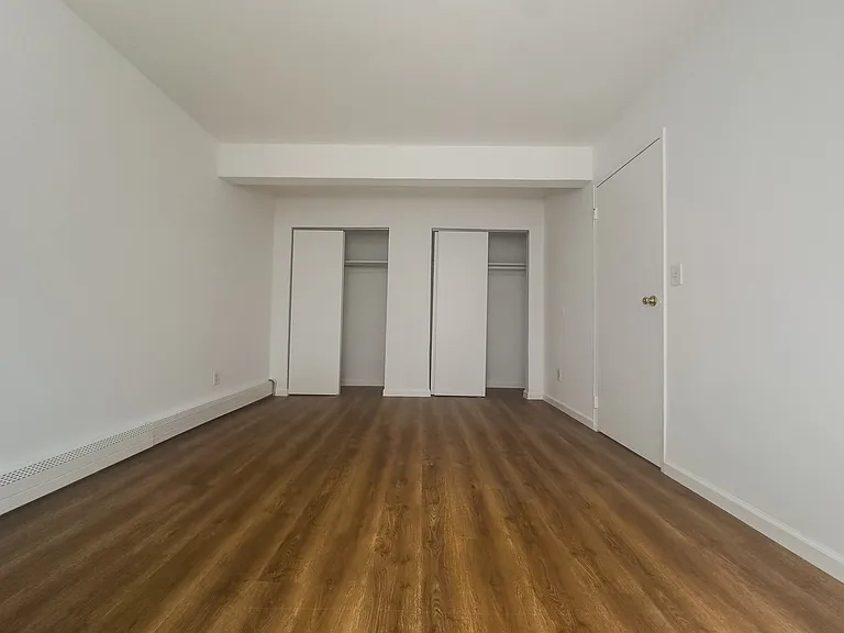 Southside Terrace Apartments — Photo 9