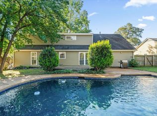8438 River Glen Dr, Germantown, TN 38139
