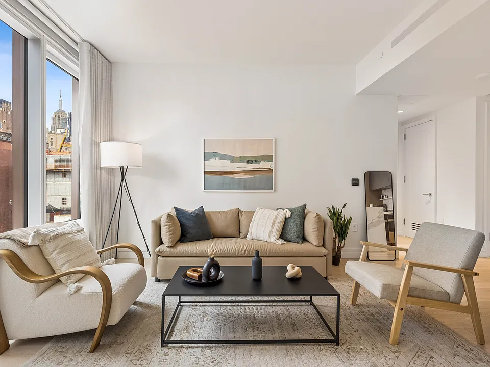 200 E 20th St #9A
