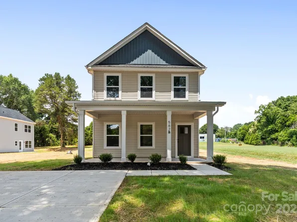 587 Hartness Rd, Statesville, NC 28677