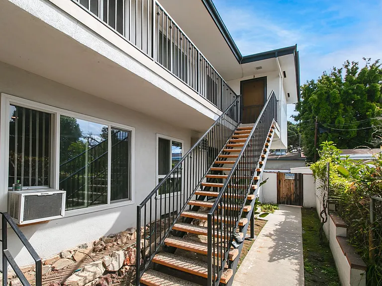 1736 N Normandie Ave — Photo 20