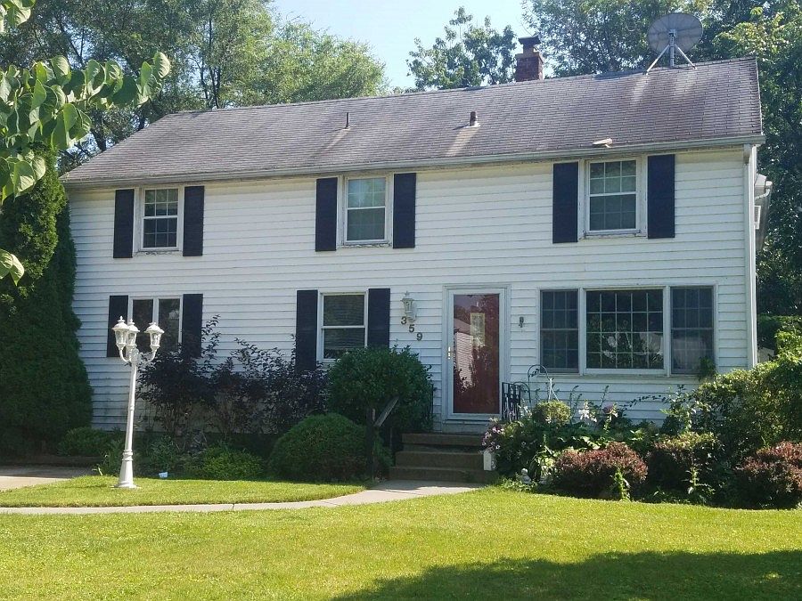 1st image of 359 Southwood Dr