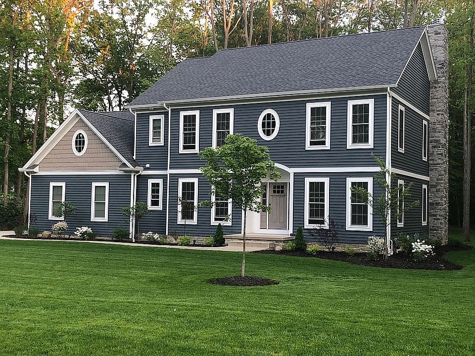 2nd image of 1682 Sapphire Dr