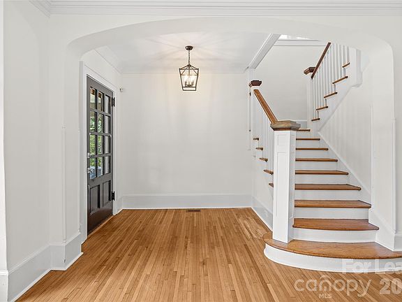 5th image of 2025 Sharon Rd