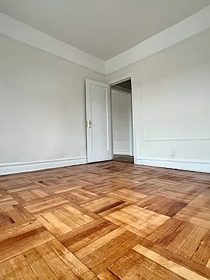 Rented by Astorian Realty Group LLC | media 7