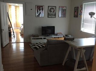 2126 Pine St #3R, Philadelphia, PA 19103